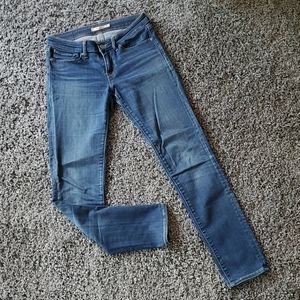 Levi's 711 Jeans size 27